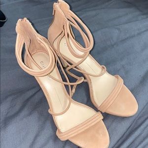 Gianni Bini Heels Size 9